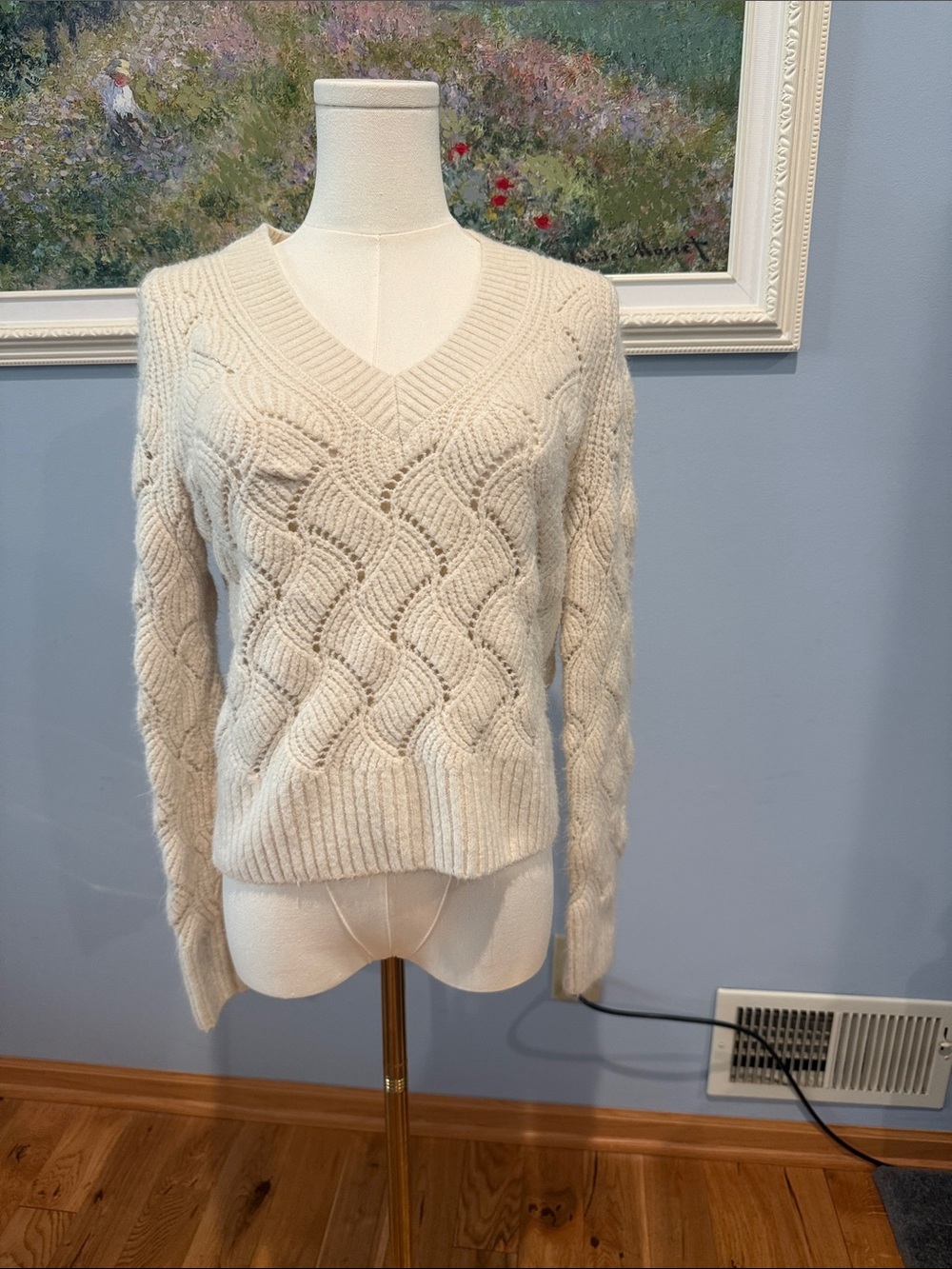 GAP Cream Cable-Knit V-Neck Sweater